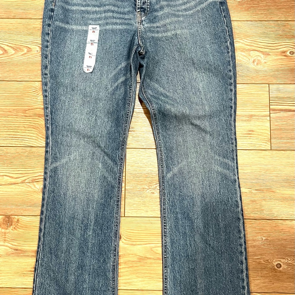 NWT Old Navy Extra High-Rise Bootcut Jeans - Sz 12 Button Fly, Raw Hem